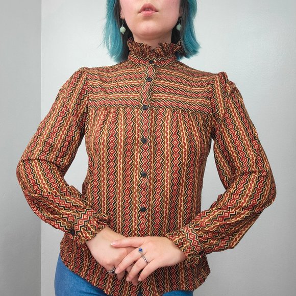 Vintage Tops - Vintage 70s Bold Zig Zag Print Ruffled High Neck Blouse